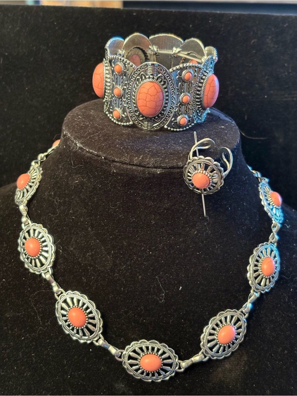 Vintage-Inspired Coral Stone Silver-Tone Bracelet, Necklace & Ring Set